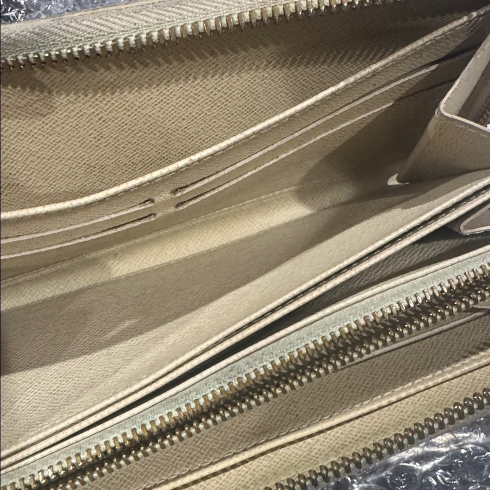 Louis Vuitton Damier Azur Wallet with Gold Accent - Picture 11 of 11